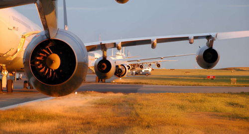 Corsa contro il tempo: il ponte aereo globale per evacuare i civili dal Medio Oriente